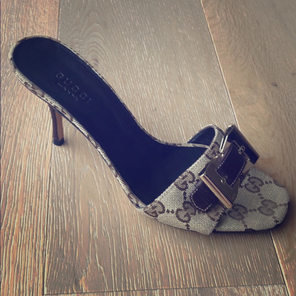 GUCCI low heel sandals